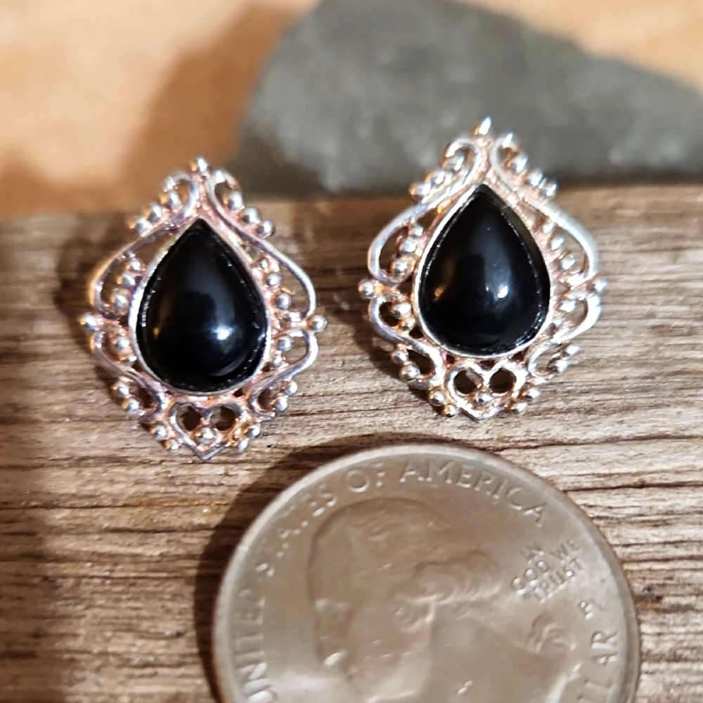 Avon Sterling Silver And Onyx Earrings.  Vintage